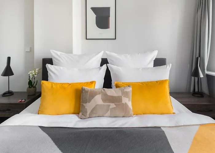 Numa Frankfurt Blau 4*