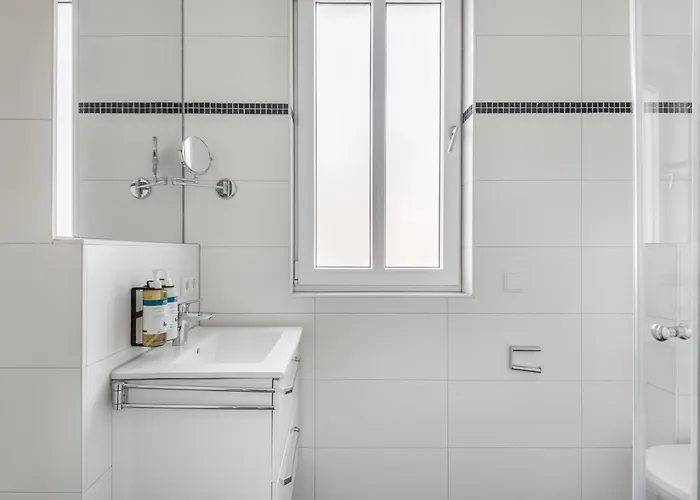 Numa Frankfurt Blau 4*